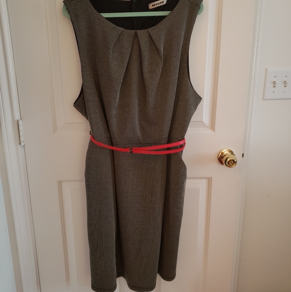 Houndstooth patterned dress